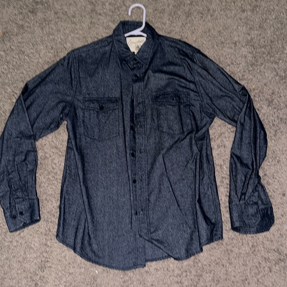 Men’s long sleeve